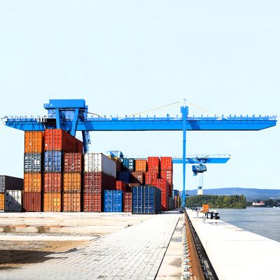 二重ガードの貨物専用コンテナクレーンRMGモデル移動式港22m