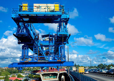 橋げたの発射筒クレーン ハイウェーの鉄道の構造のための400トン保証2年の