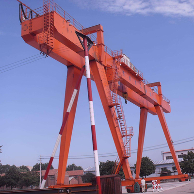 カスタマイズされた頑丈なガントリー クレーン倉庫550KN 40M/分